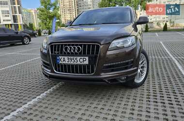 Внедорожник / Кроссовер Audi Q7 2013 в 