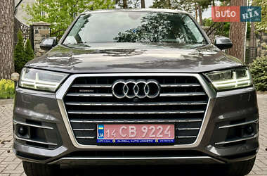 Внедорожник / Кроссовер Audi Q7 2018 в 