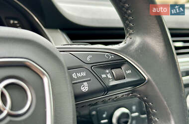 Внедорожник / Кроссовер Audi Q7 2018 в 