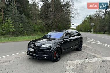 Внедорожник / Кроссовер Audi Q7 2010 в 