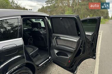Внедорожник / Кроссовер Audi Q7 2010 в 