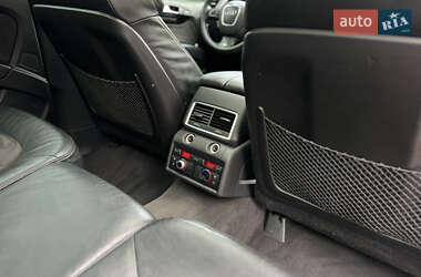 Внедорожник / Кроссовер Audi Q7 2010 в 