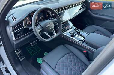 Позашляховик / Кросовер Audi Q7 2024 в 