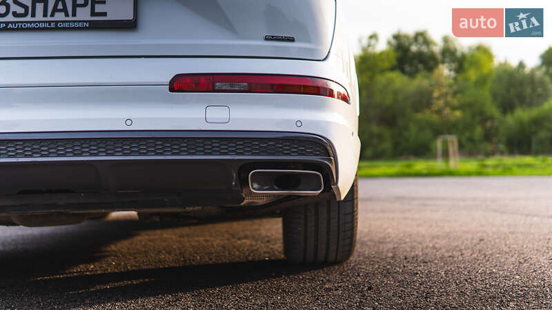 Внедорожник / Кроссовер Audi Q7 2017 в Львове