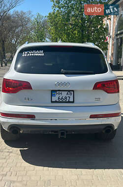 Внедорожник / Кроссовер Audi Q7 2013 в 