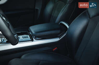 Внедорожник / Кроссовер Audi Q7 2020 в 