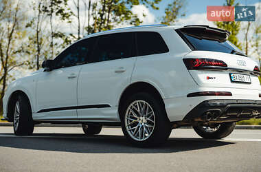 Внедорожник / Кроссовер Audi Q7 2020 в 