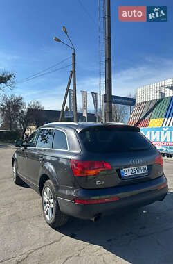 Внедорожник / Кроссовер Audi Q7 2006 в 