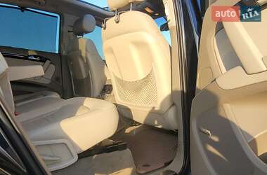Внедорожник / Кроссовер Audi Q7 2012 в 