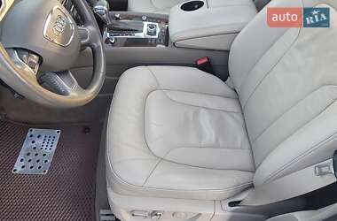 Внедорожник / Кроссовер Audi Q7 2012 в 