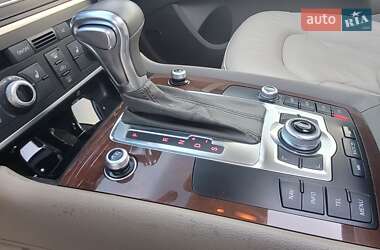 Внедорожник / Кроссовер Audi Q7 2012 в 