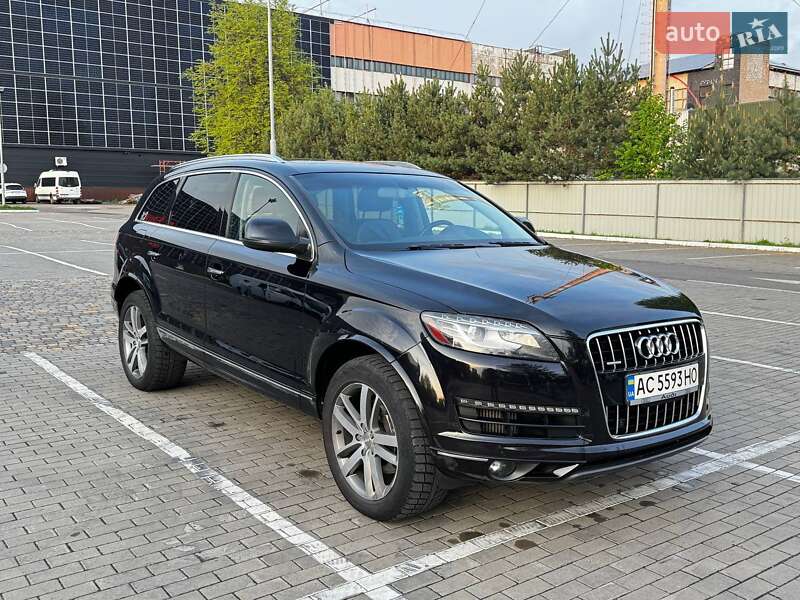 Внедорожник / Кроссовер Audi Q7 2010 в 