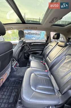 Внедорожник / Кроссовер Audi Q7 2010 в 