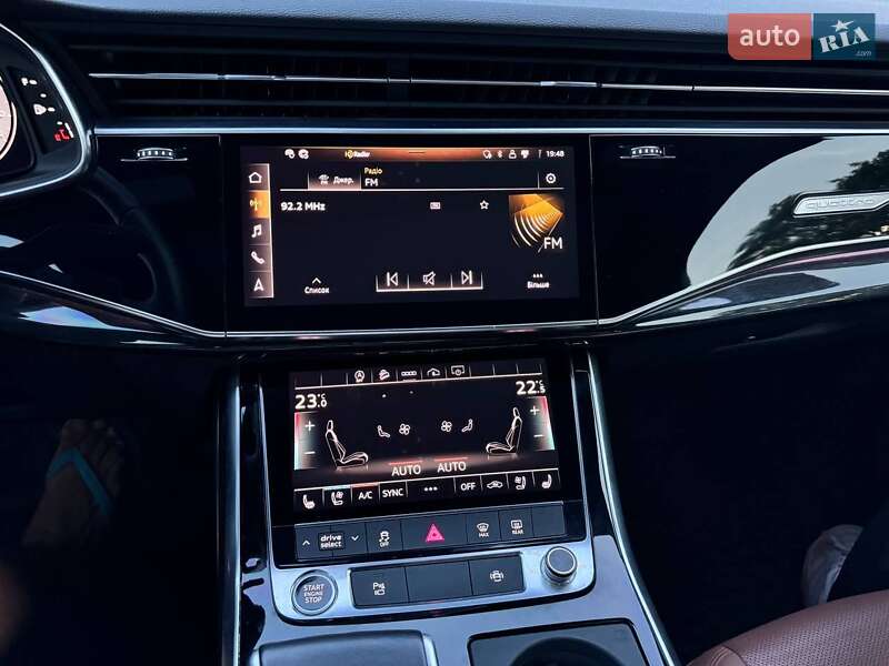 Позашляховик / Кросовер Audi Q7 2021 в Ізмаїлі