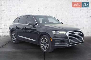Позашляховик / Кросовер Audi Q7 2017 в 