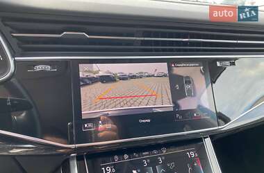 Внедорожник / Кроссовер Audi Q7 2021 в 