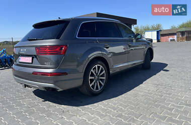 Внедорожник / Кроссовер Audi Q7 2018 в 