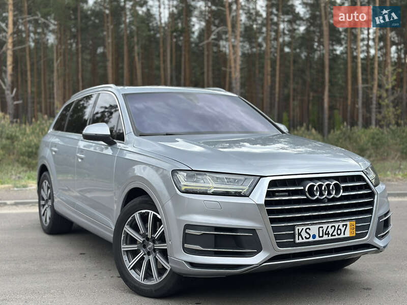 Внедорожник / Кроссовер Audi Q7 2016 в Сарнах