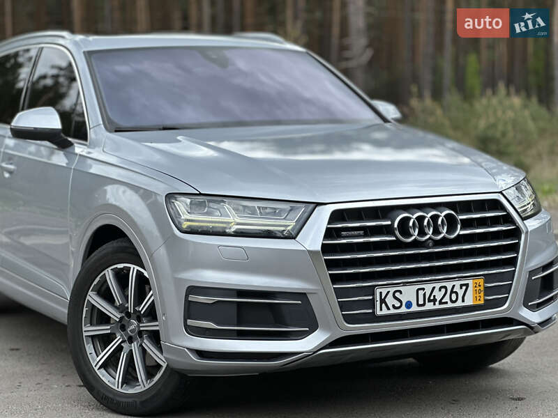 Внедорожник / Кроссовер Audi Q7 2016 в Сарнах
