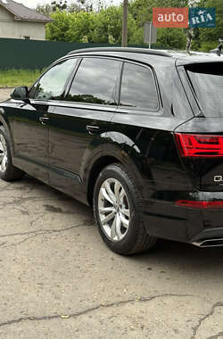 Внедорожник / Кроссовер Audi Q7 2019 в 