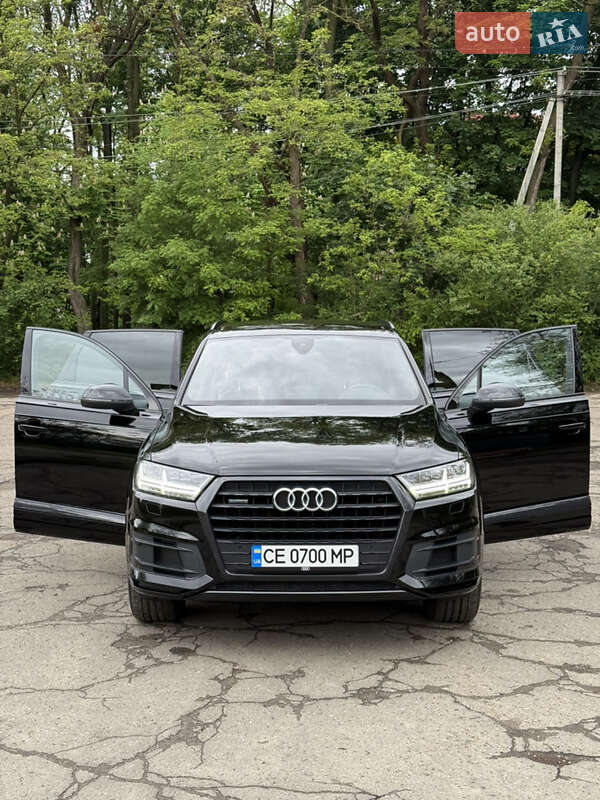 Позашляховик / Кросовер Audi Q7 2019 в Чернівцях