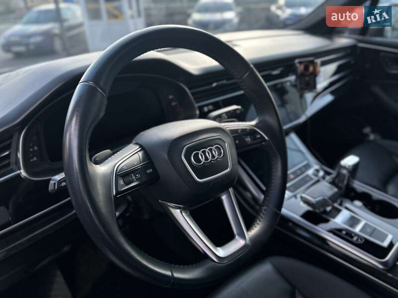 Внедорожник / Кроссовер Audi Q7 2020 в Умани