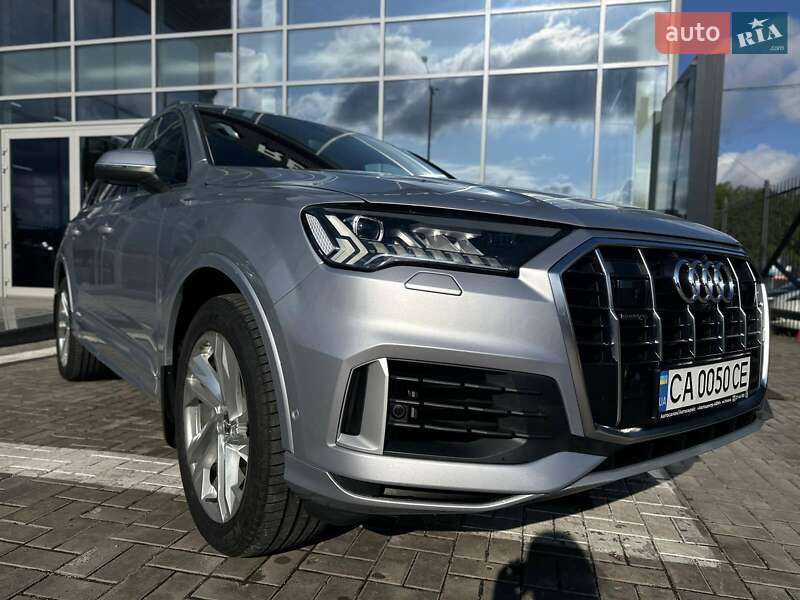 Внедорожник / Кроссовер Audi Q7 2020 в Умани