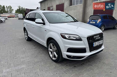Позашляховик / Кросовер Audi Q7 2013 в 