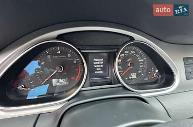 Позашляховик / Кросовер Audi Q7 2013 в 