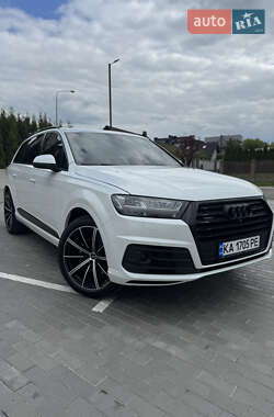 Внедорожник / Кроссовер Audi Q7 2016 в Ровно