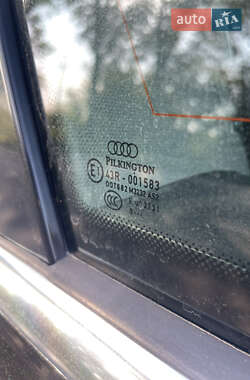 Внедорожник / Кроссовер Audi Q7 2009 в 