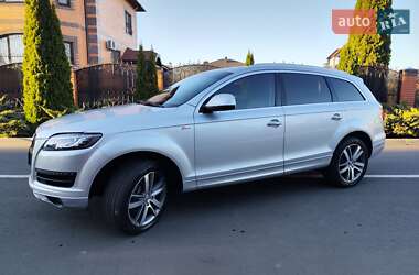 Внедорожник / Кроссовер Audi Q7 2015 в 