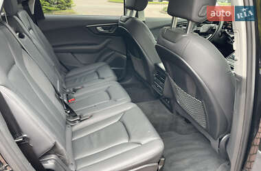 Внедорожник / Кроссовер Audi Q7 2022 в 