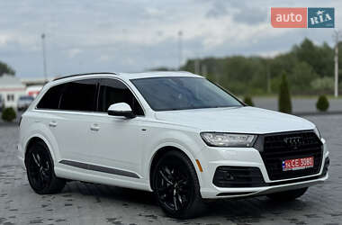 Внедорожник / Кроссовер Audi Q7 2017 в 
