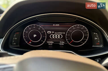 Внедорожник / Кроссовер Audi Q7 2016 в 