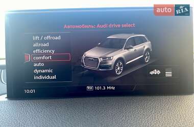 Внедорожник / Кроссовер Audi Q7 2016 в 