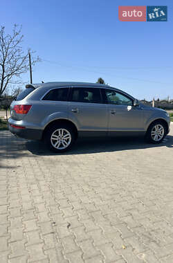 Внедорожник / Кроссовер Audi Q7 2007 в 