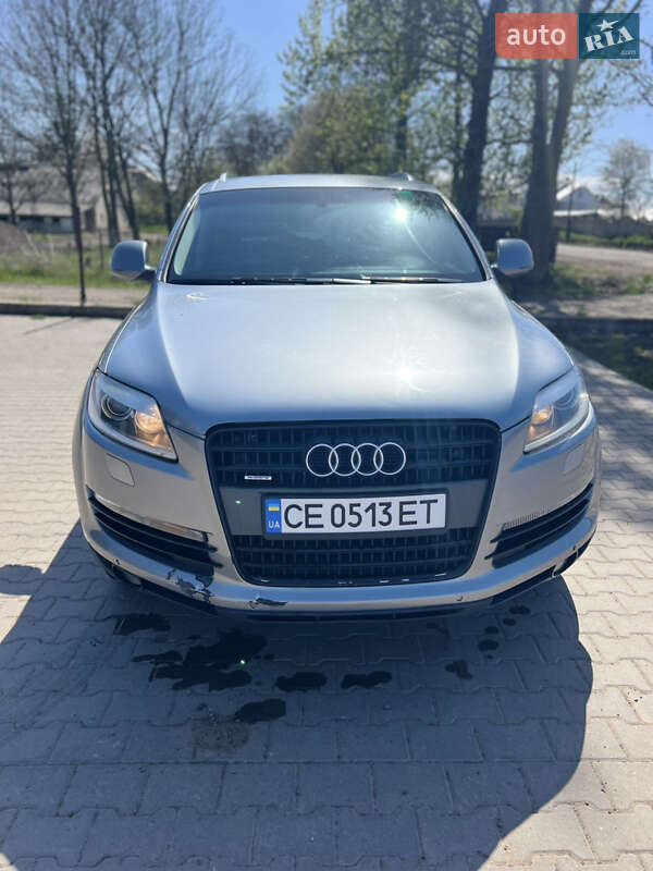 Внедорожник / Кроссовер Audi Q7 2007 в Кицмани