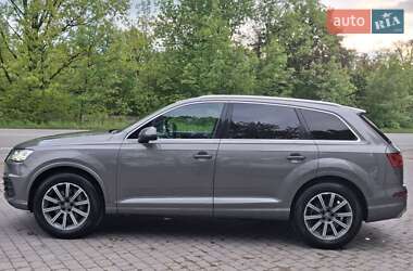 Позашляховик / Кросовер Audi Q7 2016 в 