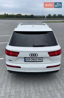 Внедорожник / Кроссовер Audi Q7 2018 в 