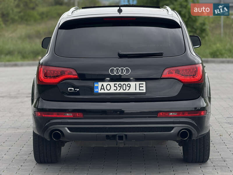 Внедорожник / Кроссовер Audi Q7 2011 в Ужгороде