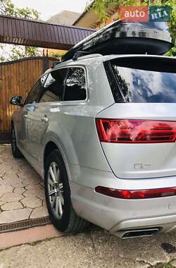 Внедорожник / Кроссовер Audi Q7 2018 в 
