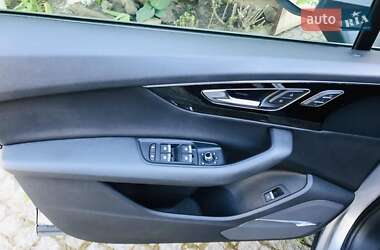 Внедорожник / Кроссовер Audi Q7 2018 в 