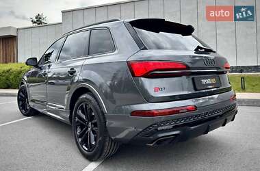 Позашляховик / Кросовер Audi Q7 2025 в 