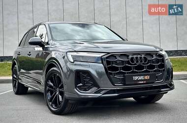 Позашляховик / Кросовер Audi Q7 2025 в 