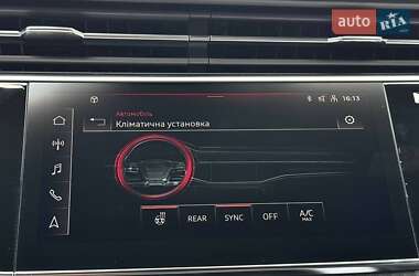 Позашляховик / Кросовер Audi Q7 2025 в 