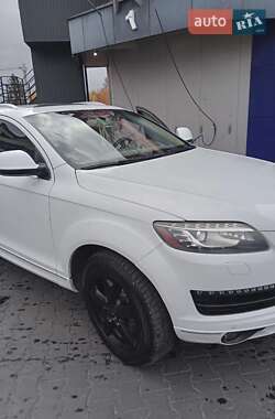 Внедорожник / Кроссовер Audi Q7 2013 в 