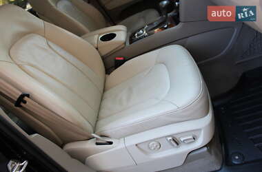 Внедорожник / Кроссовер Audi Q7 2014 в 