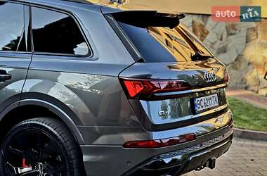 Внедорожник / Кроссовер Audi Q7 2022 в 
