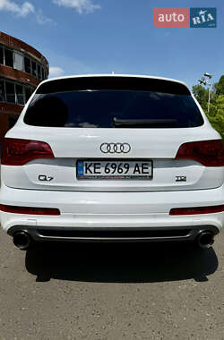 Внедорожник / Кроссовер Audi Q7 2012 в 